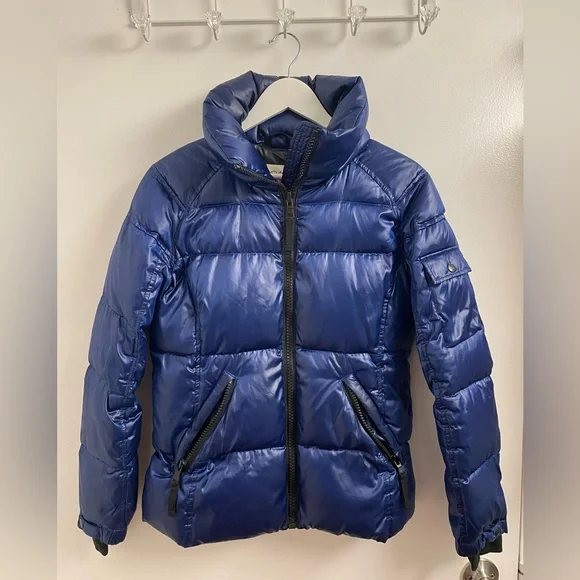 Blue puffer jacket - Picture 1 of 5